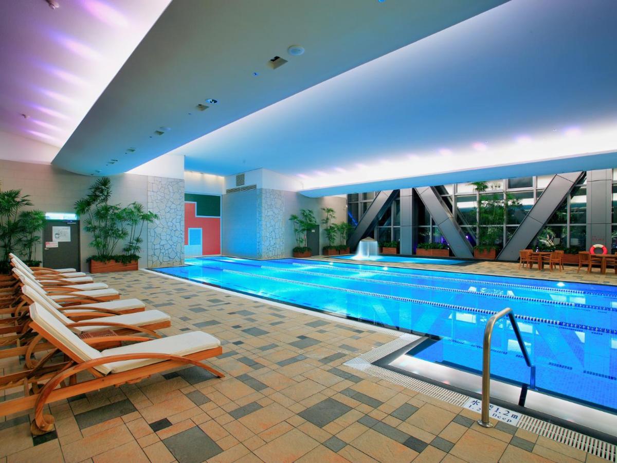 Windsor Hotel Taichung Extérieur photo The pool at the Mandarin Oriental, Munich