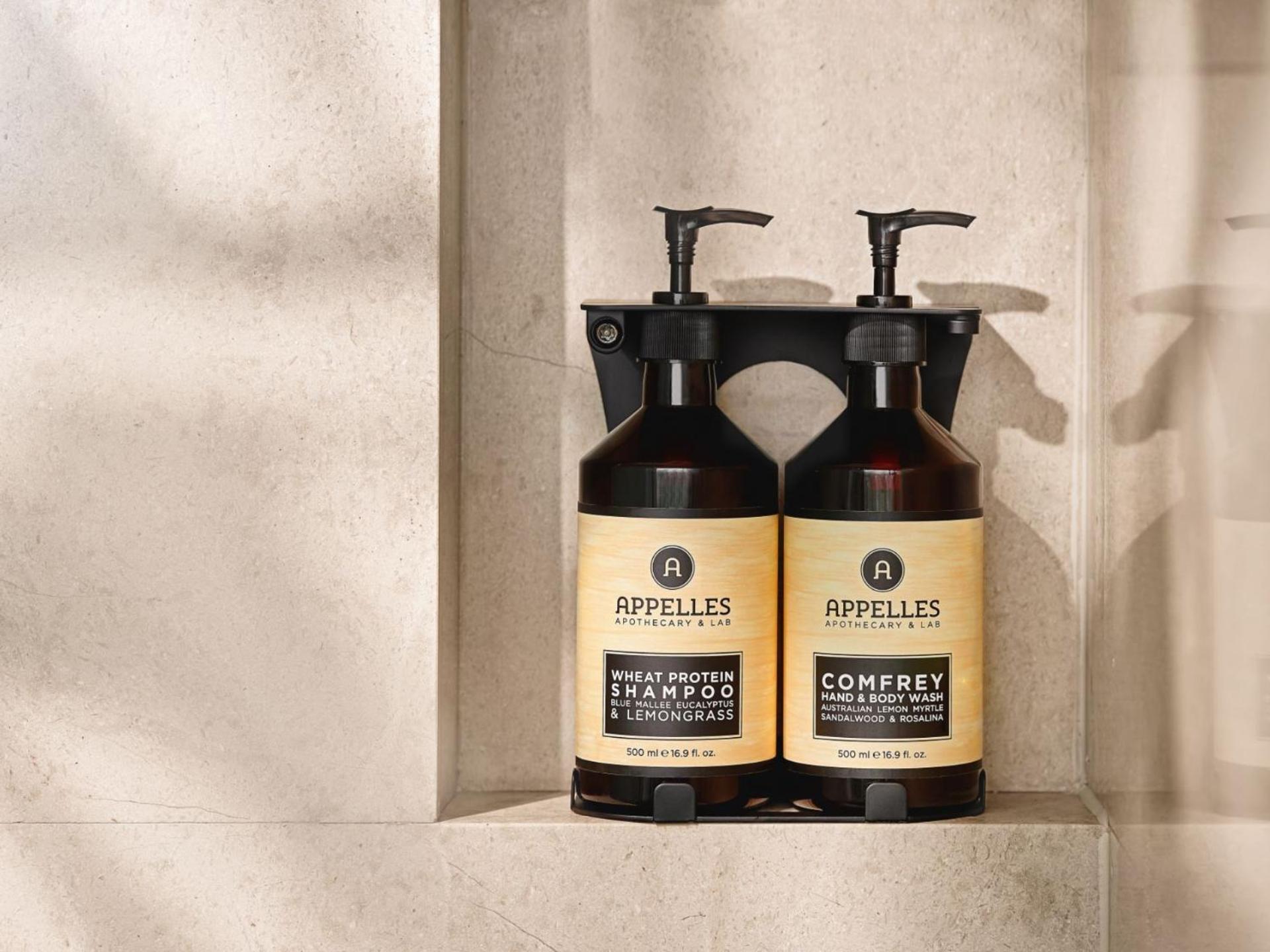 Windsor Hotel Taichung Extérieur photo Appelles products