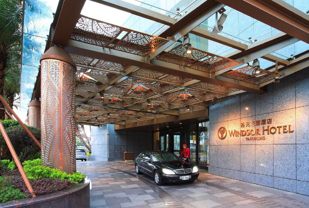 Windsor Hotel Taichung Extérieur photo The Windsor Hotel